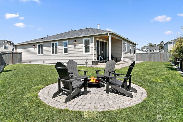 17715 125th Avenue E, Puyallup, WA 98374