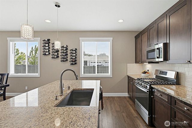 17715 125th Avenue E, Puyallup, WA 98374
