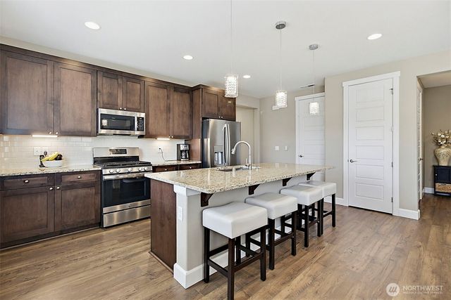 17715 125th Avenue E, Puyallup, WA 98374