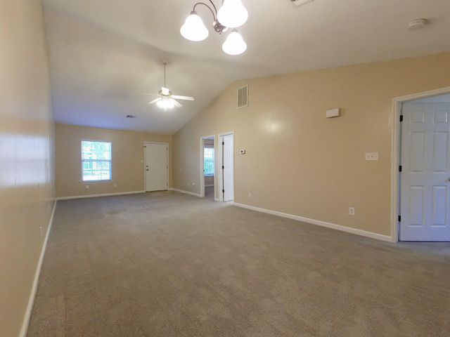 579 Edgecliff Lane, Evans, GA 30809