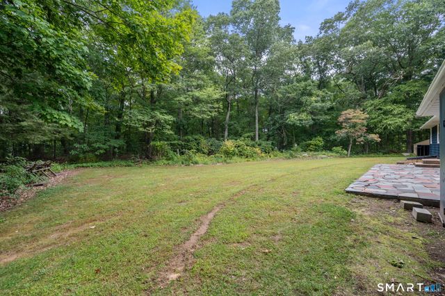 10 Staeth Road, East Hampton, CT 06424