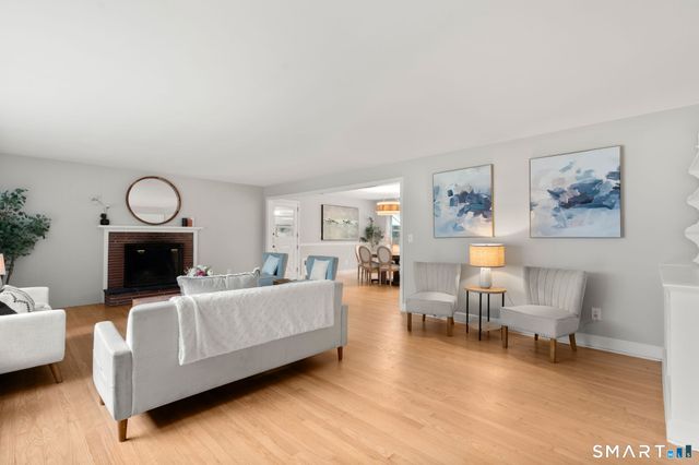 10 Staeth Road, East Hampton, CT 06424