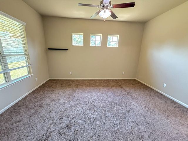 117 Green Haven Drive, Huntsville, TX 77320