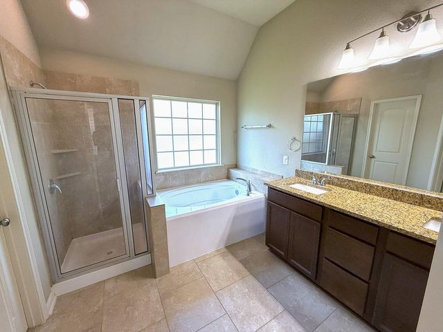 117 Green Haven Drive, Huntsville, TX 77320