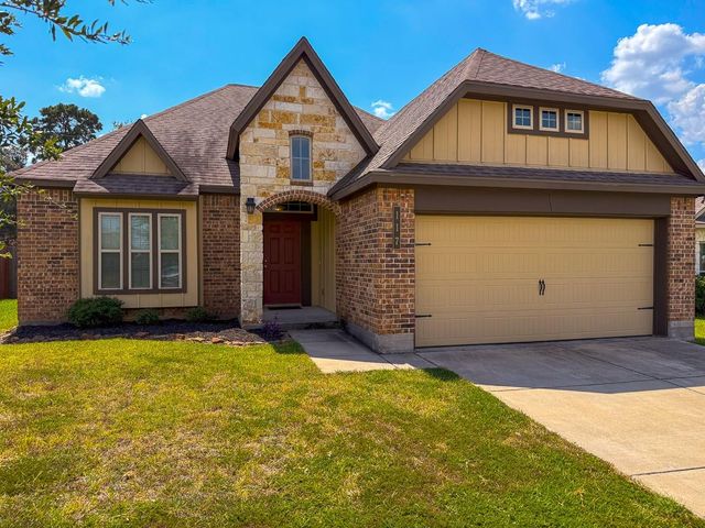 117 Green Haven Drive, Huntsville, TX 77320