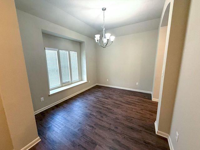 117 Green Haven Drive, Huntsville, TX 77320