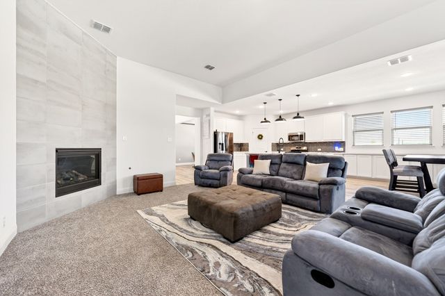 701 Cashew Way, Forney, TX 75126