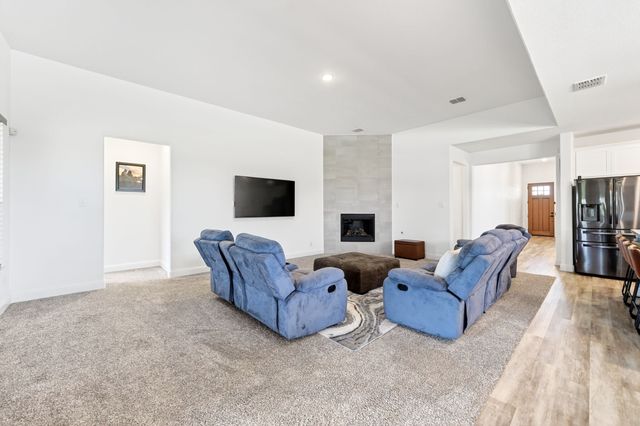 701 Cashew Way, Forney, TX 75126