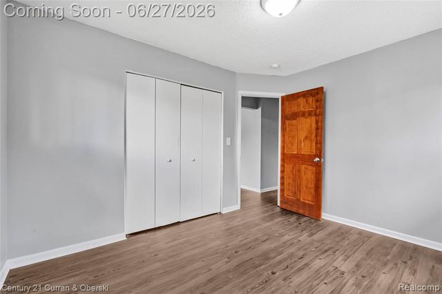 6042 Highview Street, Dearborn Heights, MI 48127