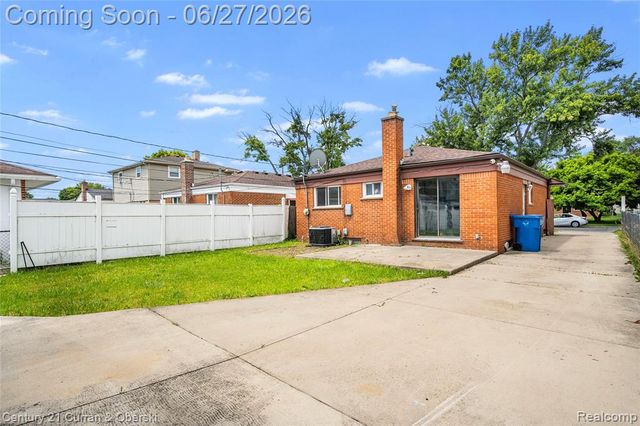 6042 Highview Street, Dearborn Heights, MI 48127