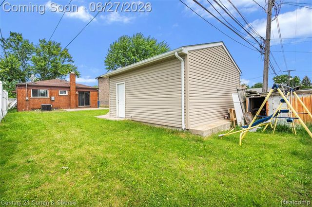 6042 Highview Street, Dearborn Heights, MI 48127
