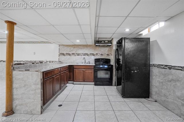 6042 Highview Street, Dearborn Heights, MI 48127
