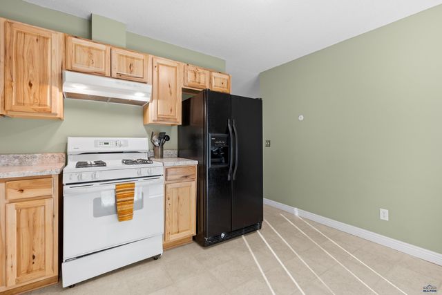 101 E WYOMING, Rapid City, SD 57701