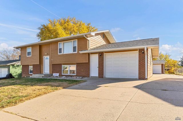 101 E WYOMING, Rapid City, SD 57701