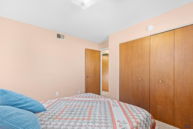 101 E WYOMING, Rapid City, SD 57701