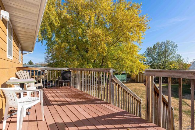 101 E WYOMING, Rapid City, SD 57701