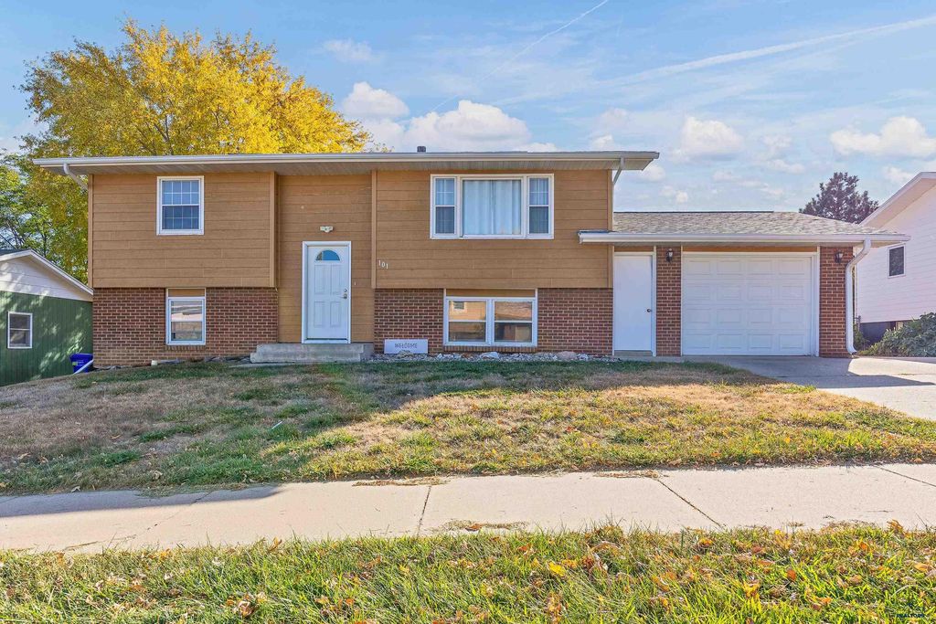 101 E WYOMING, Rapid City, SD 57701