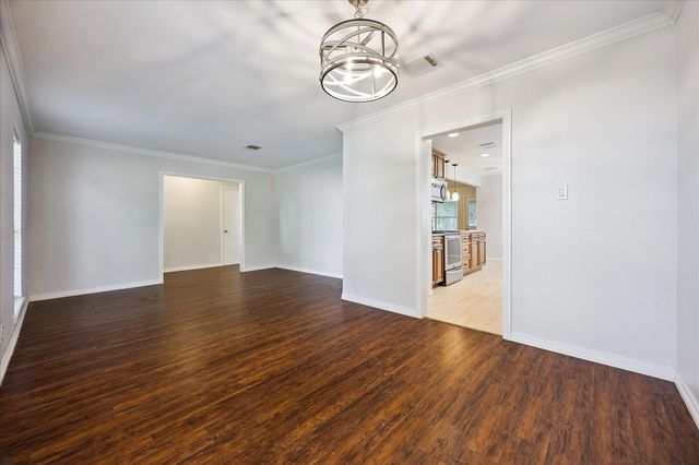 1919 Spillers Lane, Houston, TX 77043