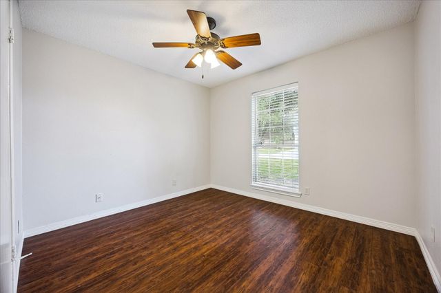 1919 Spillers Lane, Houston, TX 77043