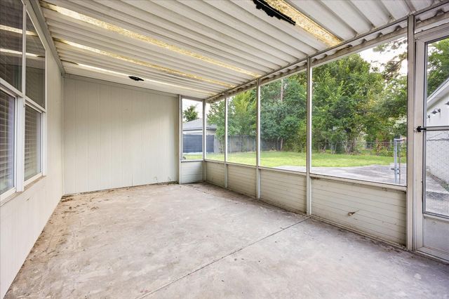 1919 Spillers Lane, Houston, TX 77043