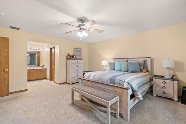 1242 Griffin Lake Avenue, Chesterton, IN 46304