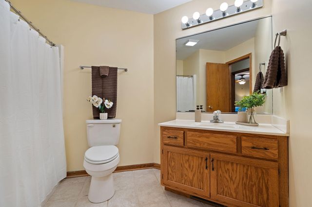 1242 Griffin Lake Avenue, Chesterton, IN 46304