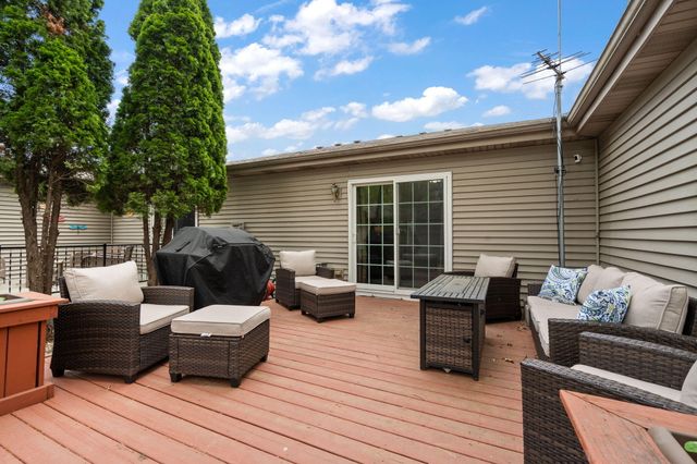 1242 Griffin Lake Avenue, Chesterton, IN 46304