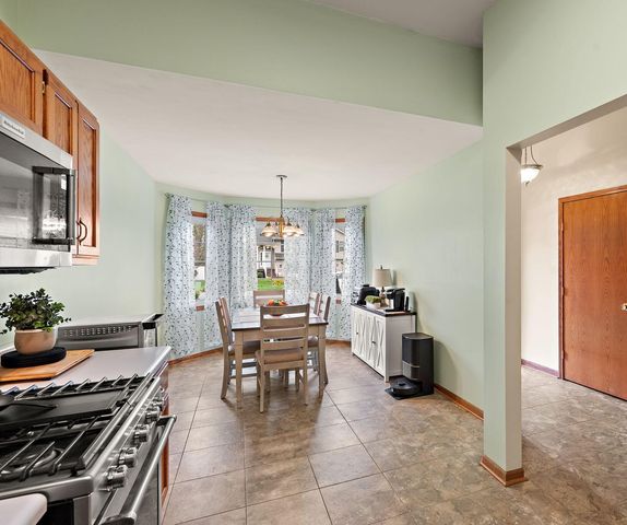 1242 Griffin Lake Avenue, Chesterton, IN 46304