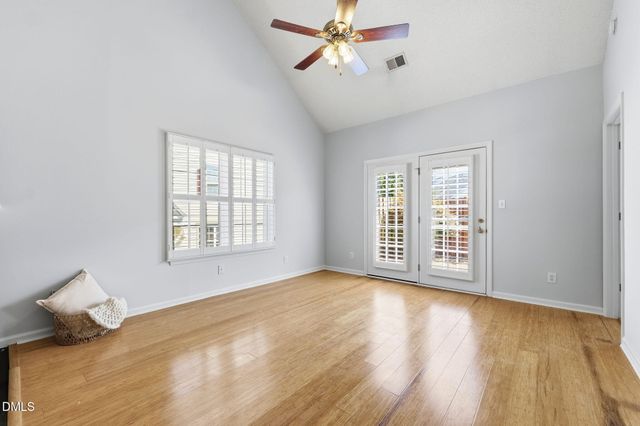 2736 N Keswick Way, Greensboro, NC 27410