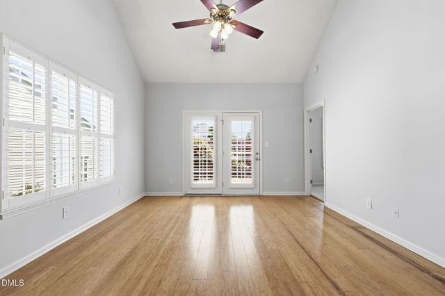 2736 N Keswick Way, Greensboro, NC 27410