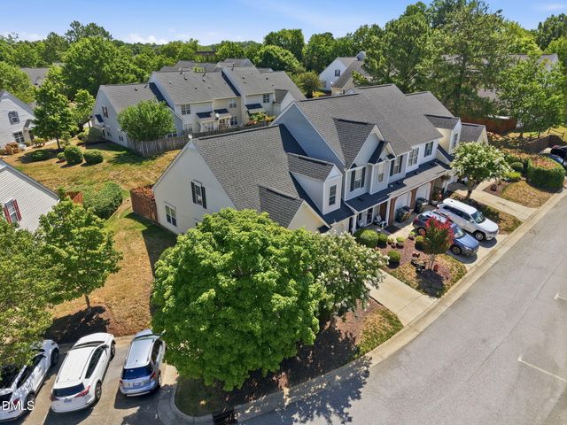 2736 N Keswick Way, Greensboro, NC 27410