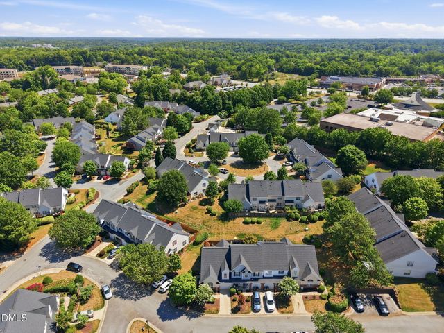 2736 N Keswick Way, Greensboro, NC 27410
