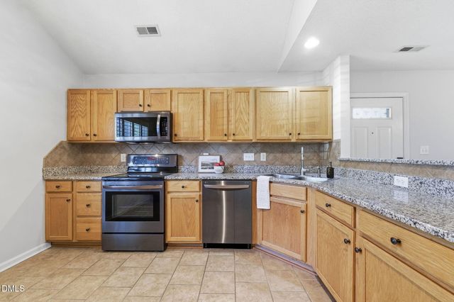 2736 N Keswick Way, Greensboro, NC 27410