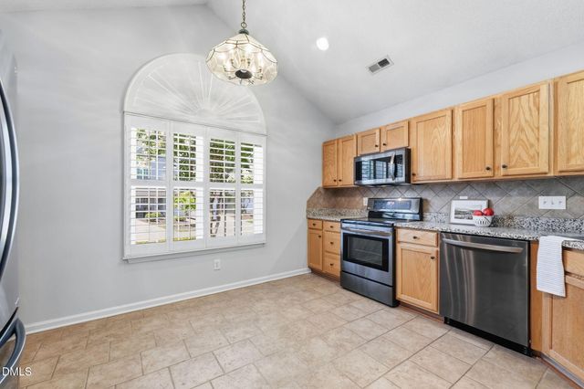 2736 N Keswick Way, Greensboro, NC 27410