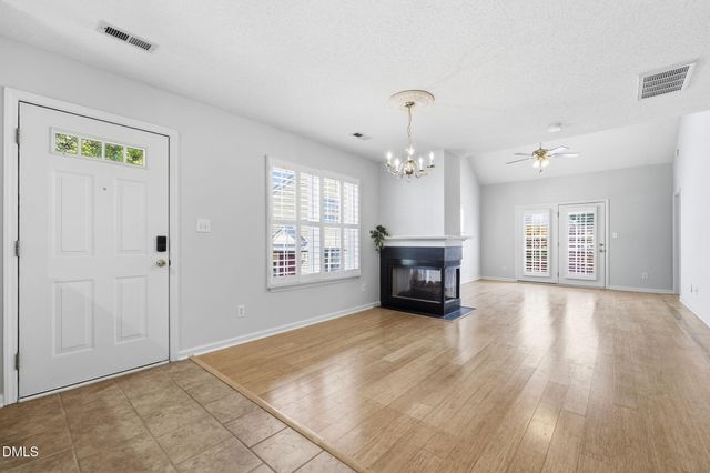 2736 N Keswick Way, Greensboro, NC 27410