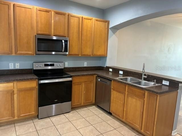 6925 TOWERING SPRUCE DRIVE, Riverview, FL 33578