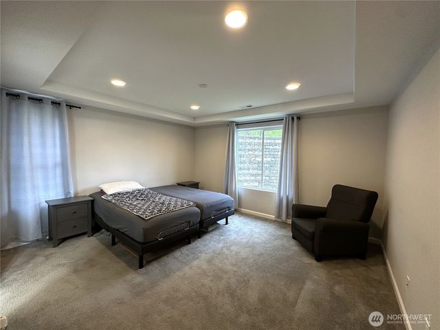 19019 123rd Place SE, Renton, WA 98058