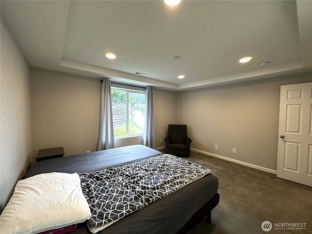 19019 123rd Place SE, Renton, WA 98058