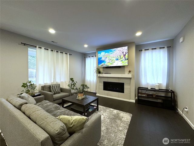 19019 123rd Place SE, Renton, WA 98058
