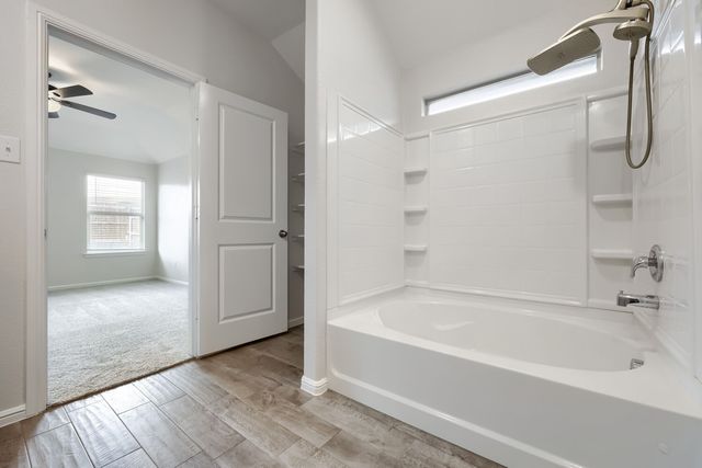 8053 Muddy Creek Drive, Fort Worth, TX 76131