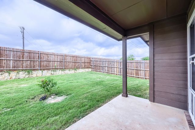 8053 Muddy Creek Drive, Fort Worth, TX 76131