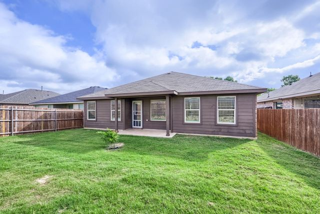8053 Muddy Creek Drive, Fort Worth, TX 76131