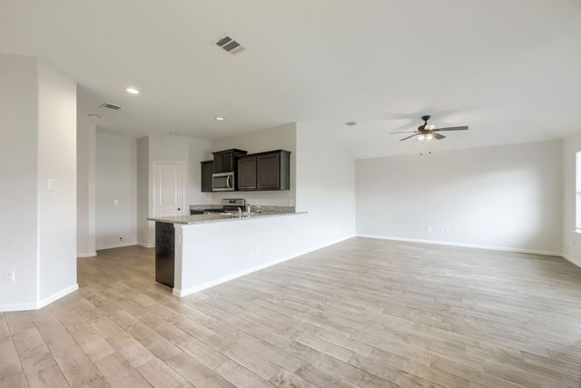 8053 Muddy Creek Drive, Fort Worth, TX 76131