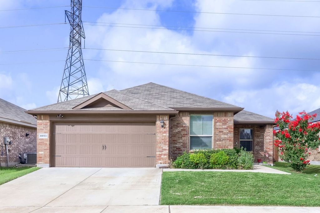 8053 Muddy Creek Drive, Fort Worth, TX 76131