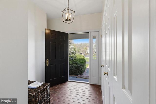 608 CREEK LN, Flourtown, PA 19031