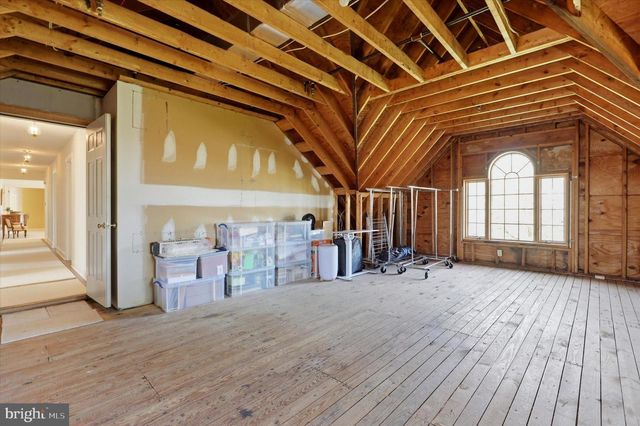 608 CREEK LN, Flourtown, PA 19031