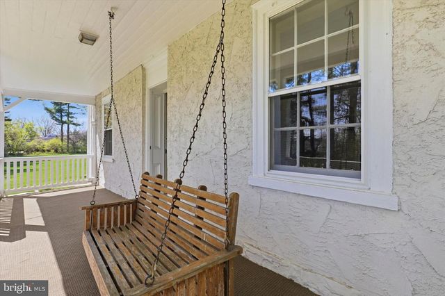608 CREEK LN, Flourtown, PA 19031
