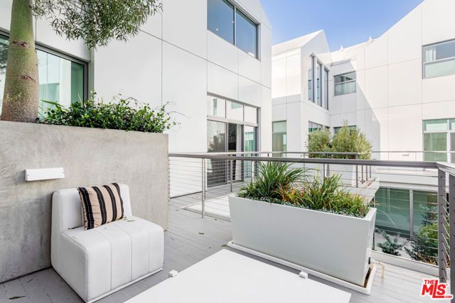 8600 Wilshire Boulevard PH20, Beverly Hills, CA 90211