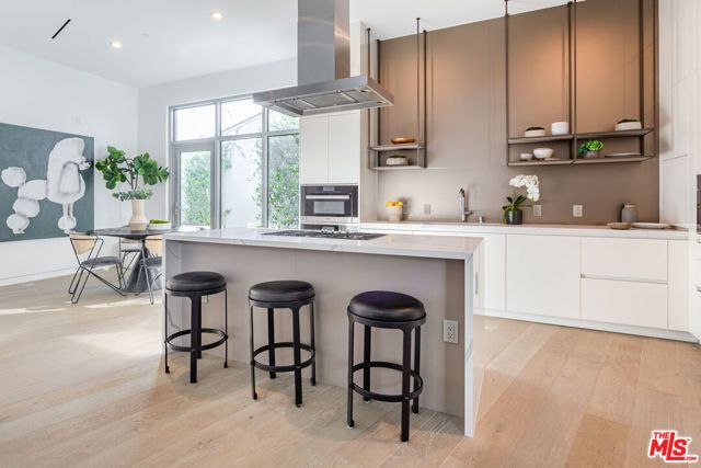 8600 Wilshire Boulevard PH20, Beverly Hills, CA 90211