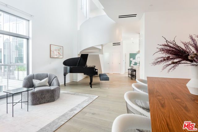 8600 Wilshire Boulevard PH20, Beverly Hills, CA 90211